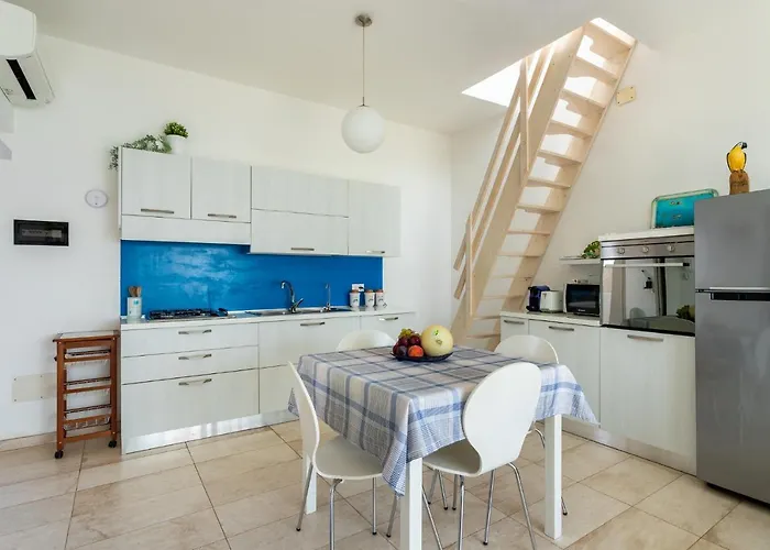 Fronte Mare - Waterfront Daire *